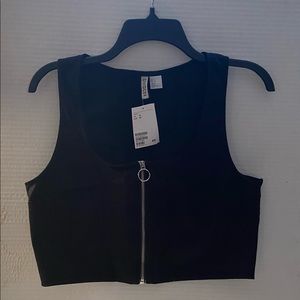 Divided Black Zipper Front Top Size US 12